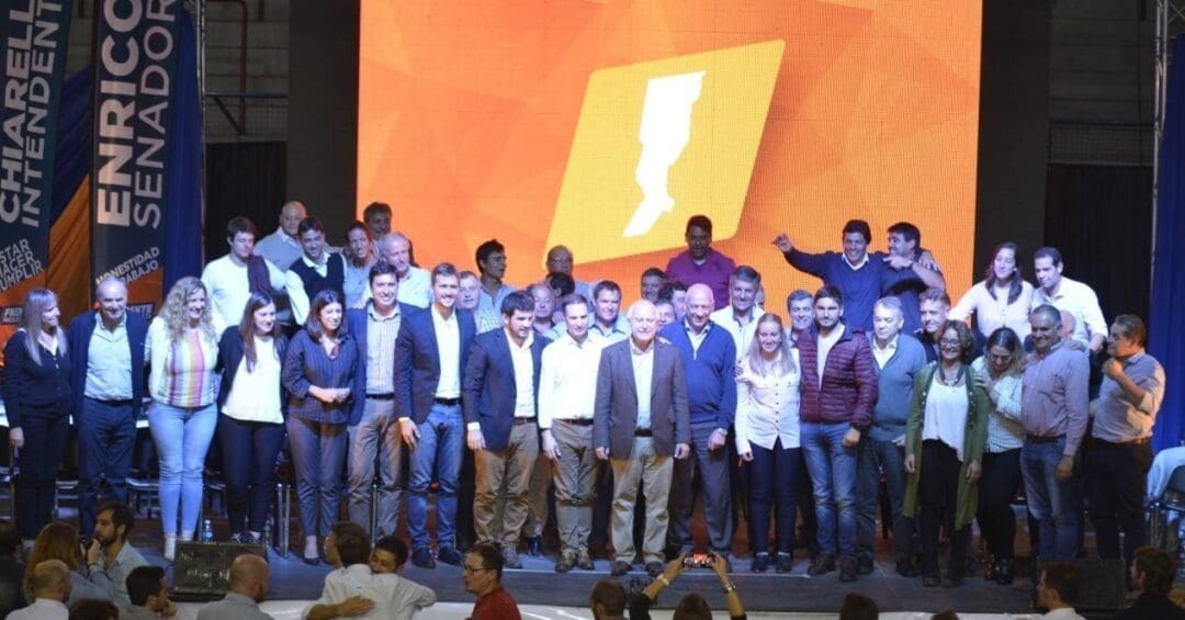 Venado Tuerto: El Frente Progresista cerró la campaña a estadio lleno Venado Tuerto: El Frente Progresista cerró la campaña a estadio lleno