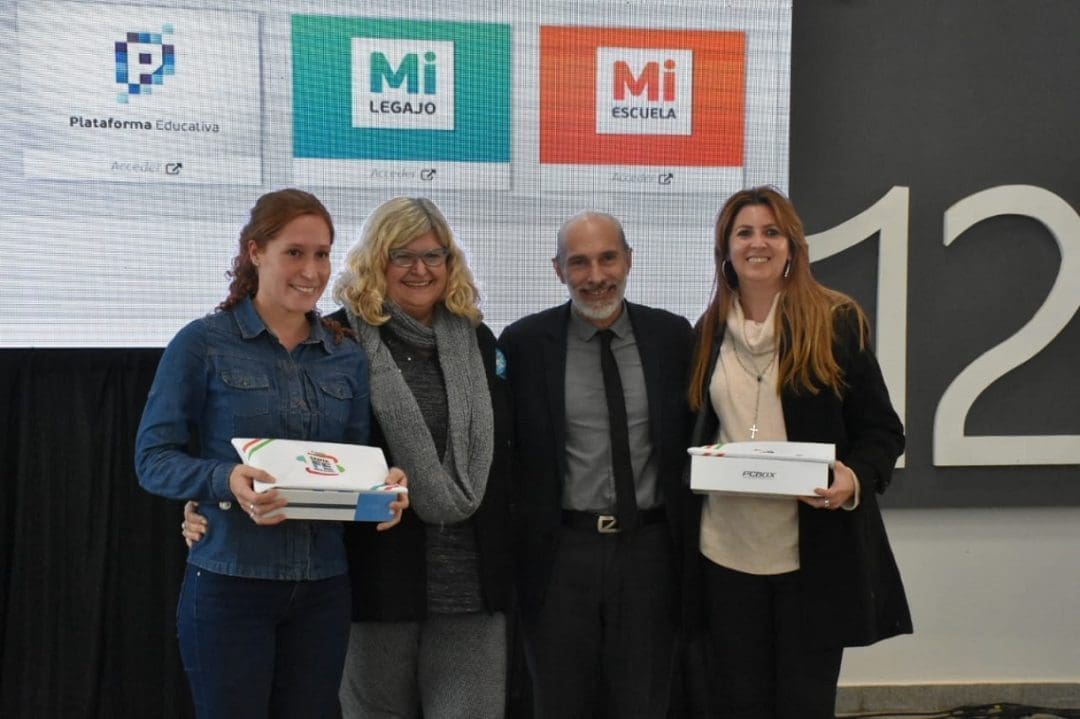 La provincia presentó en Santa Fe la Libreta Digital a docentes y padres