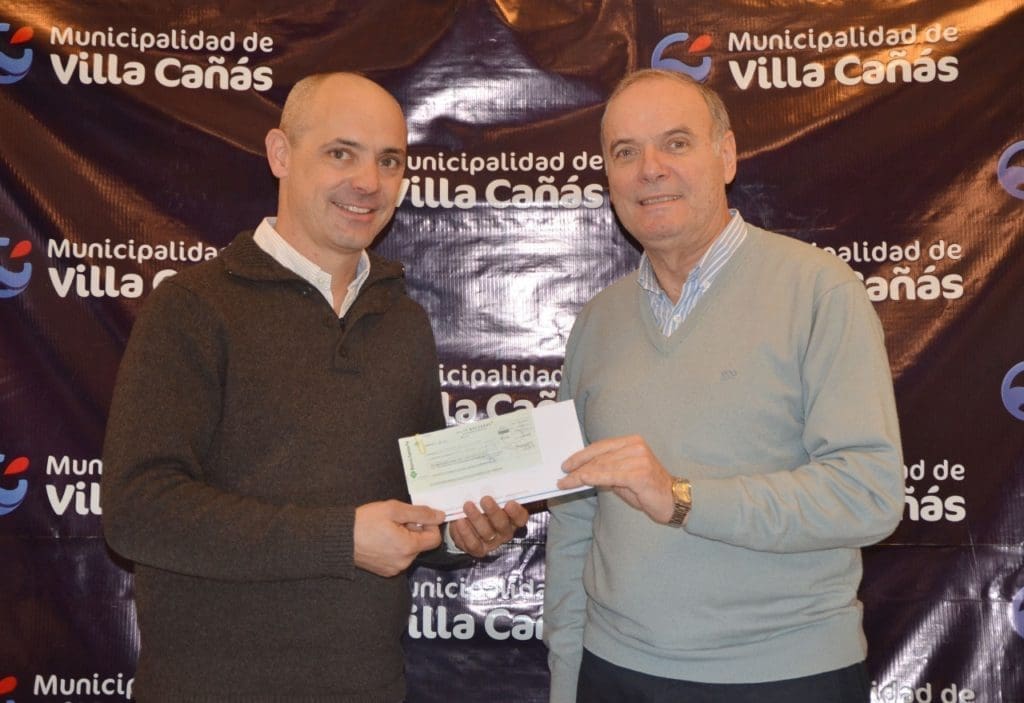 Villa Cañás: Entrega de aportes a instituciones