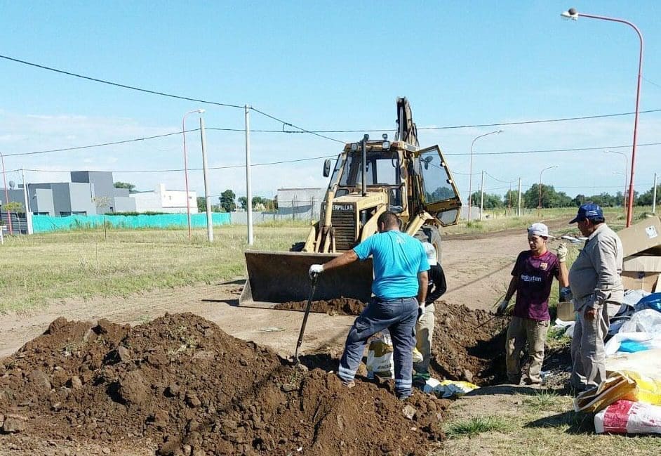 Villa Cañás: Trabajos del día Obras y Servicios