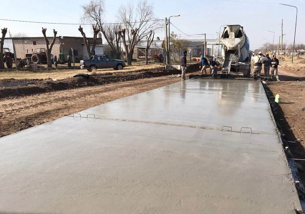 Villa Cañás: Trabajos del día Obras y Servicios