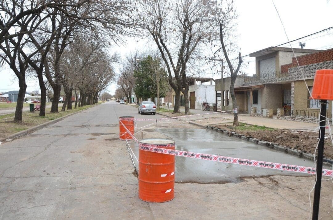 Villa Cañás: Trabajos del día Obras y Servicios