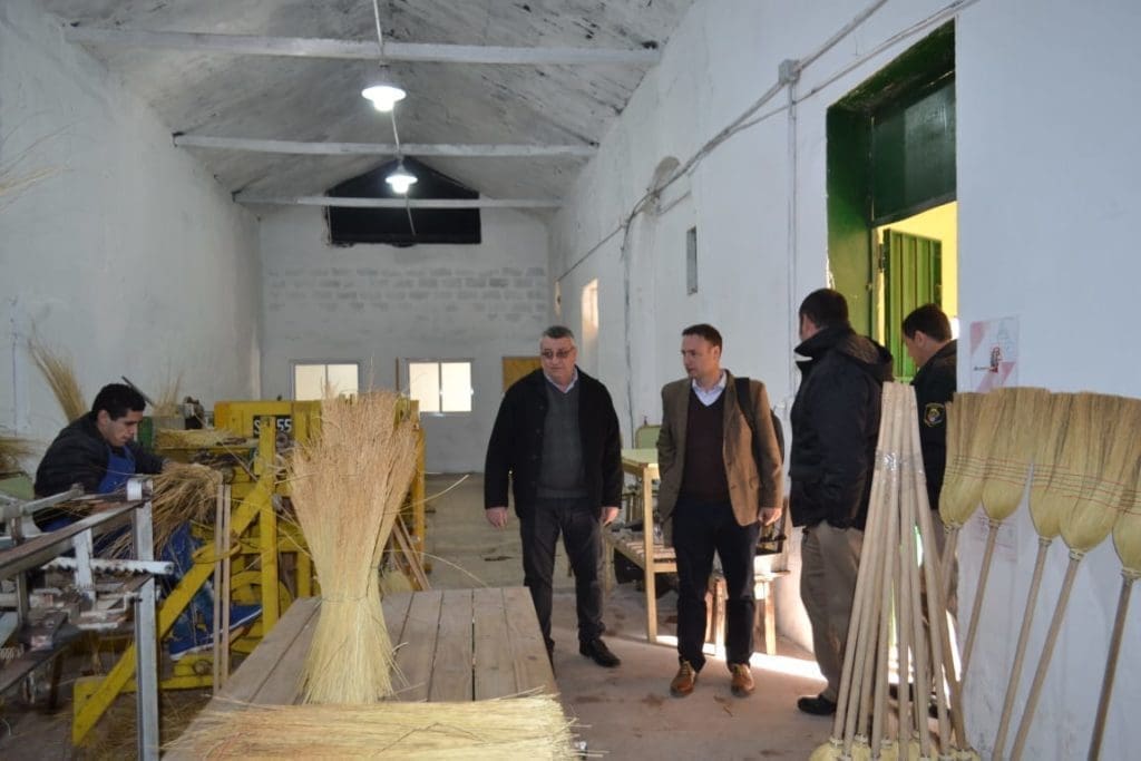 Enrico propone ley para que los presos trabajen en las cárceles Enrico propone ley para que los presos trabajen en las cárceles