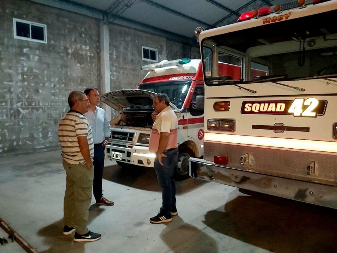 El senador Enrico junto a instituciones de Firmat y Cafferata