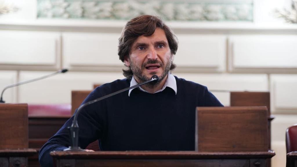 Pullaro: “La toma de tierras es un delito inaceptable”