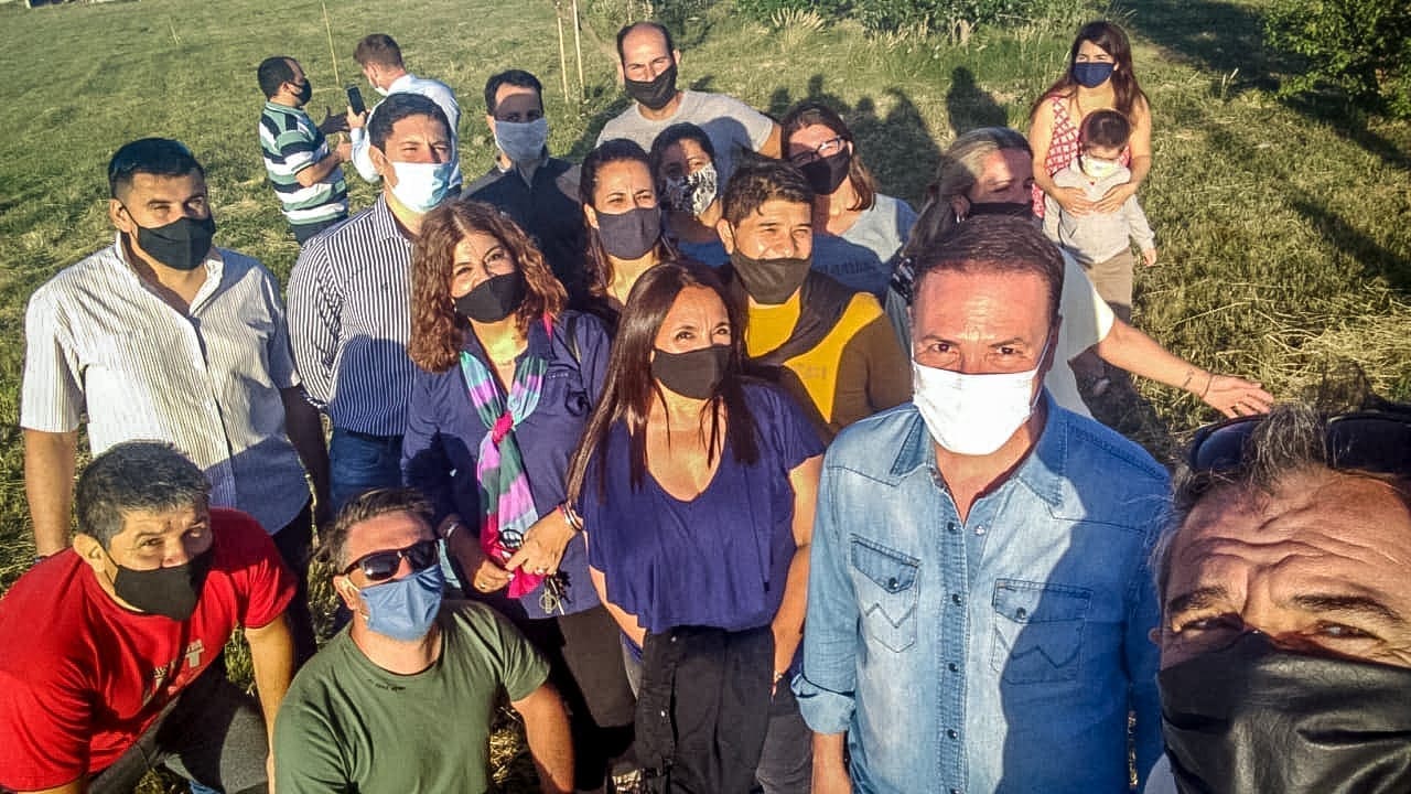 Rufino: Enrico acompaña a los vecinos del Barrio "Bahía del Sol" para contar con su propia plaza