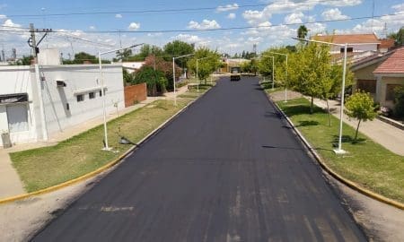 María Teresa: Con fondos propios la Comuna inauguró el año con una cuadra más reasfaltada