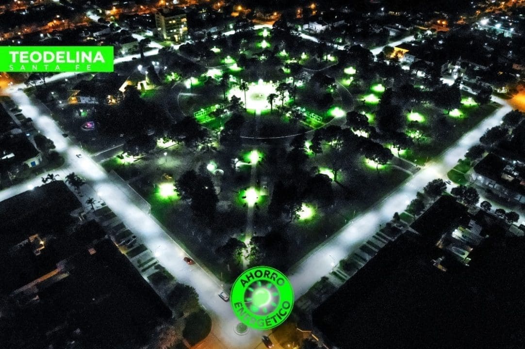 Teodelina: Ahora la Plaza Ituzaingó luce renovada con las nuevas luminarias LED