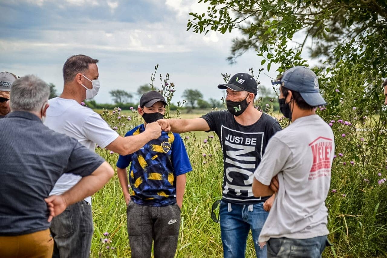 Chapuy: Un grupo de vecinos avanzan en la construcción de la pista de karting