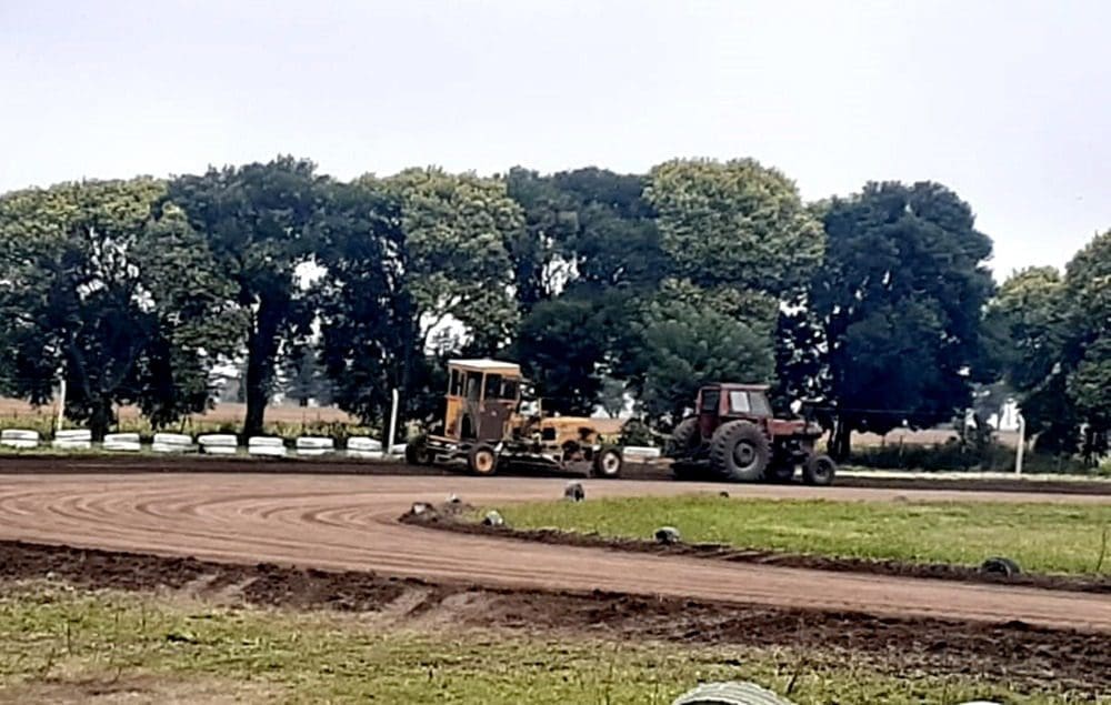 Villa Cañás: Servicios públicos, trabajos en la ciudad y en instituciones Villa Cañás: Servicios públicos, trabajos en la ciudad y en instituciones