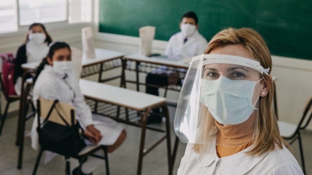 La provincia restablecerá la presencialidad educativa en buena parte del territorio santafesino
