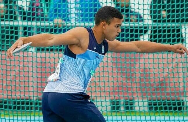 El senador Lisandro Enrico presentó un proyecto de Ley que beneficiará a deportistas que necesiten sponsor El senador Lisandro Enrico presentó un proyecto de Ley que beneficiará a deportistas que necesiten sponsor