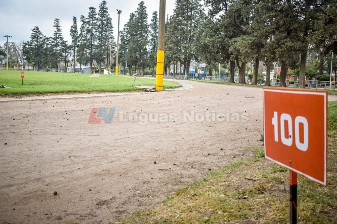 Venado Tuerto: El senador Enrico solicita que se incorporen otras instalaciones a la pista de atletismo del parque Venado Tuerto: El senador Enrico solicita que se incorporen otras instalaciones a la pista de atletismo del parque