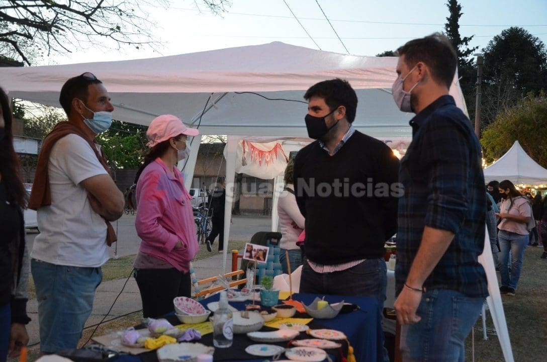 Venado Tuerto: Los vecinos disfrutaron de un picnic con espectáculos en el Prado de María Venado Tuerto: Los vecinos disfrutaron de un picnic con espectáculos en el Prado de María