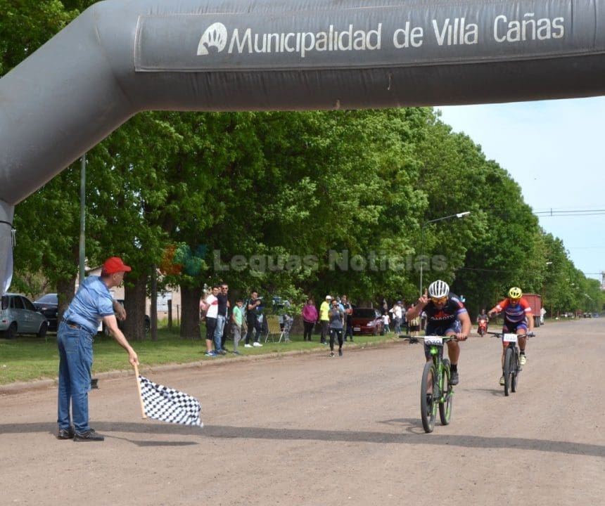 Villa Cañás: Exitosa competencia de Rural Bike