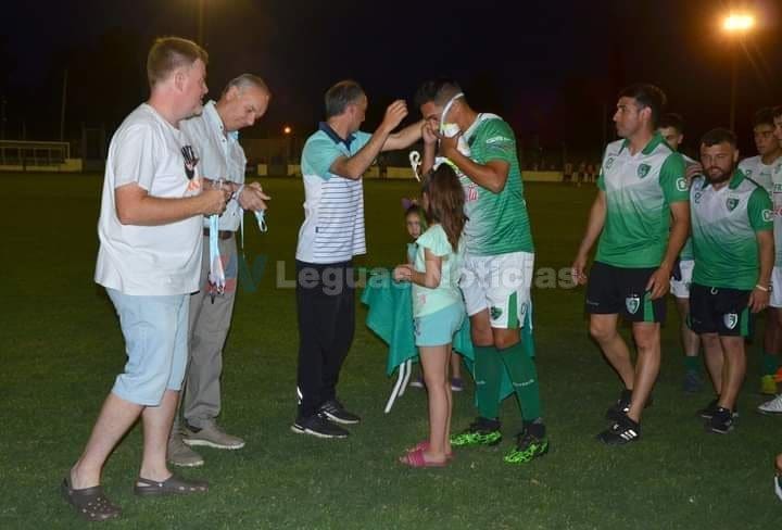 Villa Cañás: Reconocimiento al plantel de Studebaker