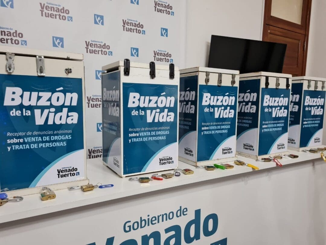 Venado Tuerto: Apertura de los Buzones de la Vida recolectó 17 sobres con denuncias anónimas Venado Tuerto: Apertura de los Buzones de la Vida recolectó 17 sobres con denuncias anónimas