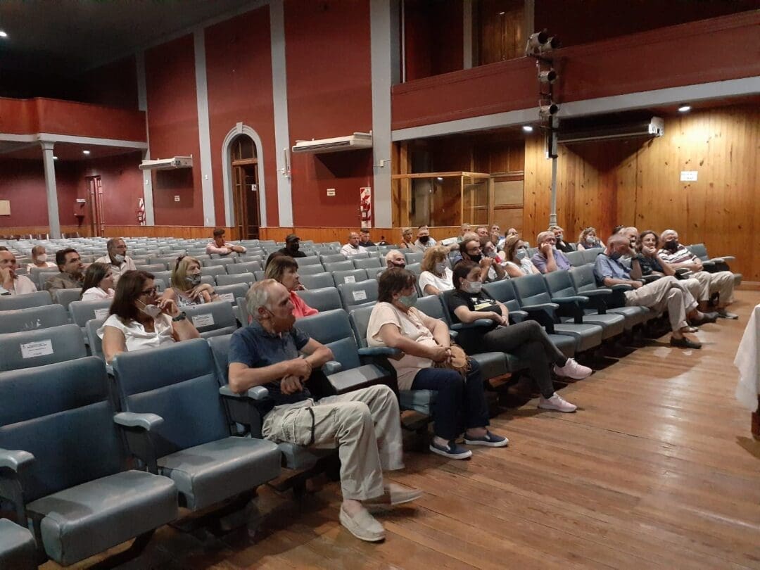 Villa Cañás: Gizzi, Losada, Figueroa Casas y Enrico se reunieron con productores cañaseños Villa Cañás: Gizzi, Losada, Figueroa Casas y Enrico se reunieron con productores cañaseños