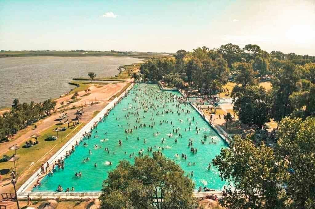 Balneario de Teodelina: Enrico y Poleri impulsan un espacio de juegos para el entretenimiento de niños