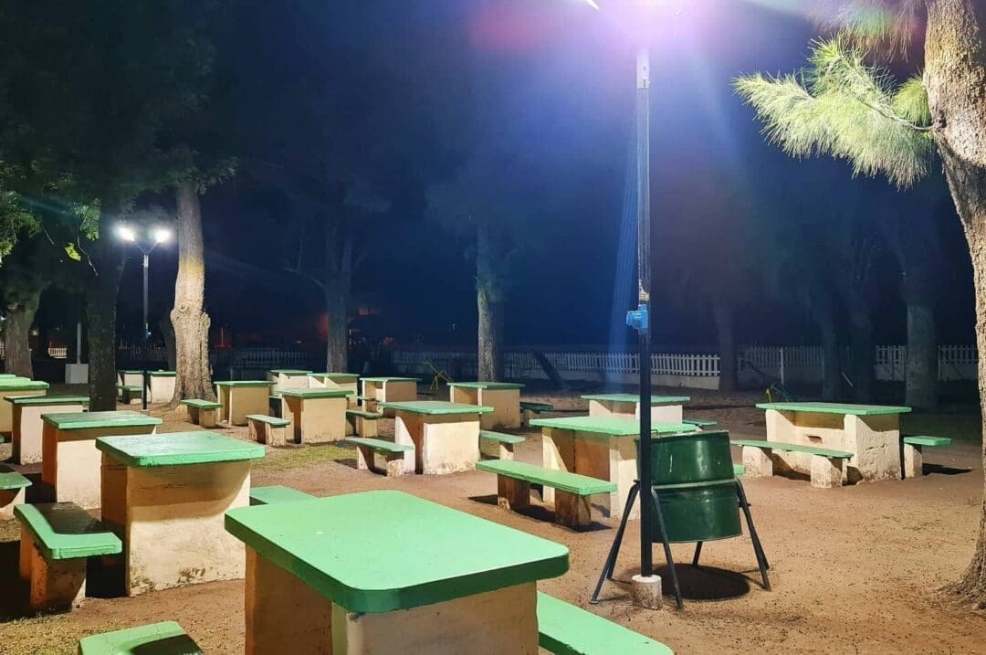 Balneario de Teodelina: Enrico y Poleri impulsan un espacio de juegos para el entretenimiento de niños