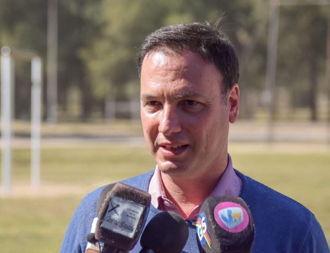 Lisandro Enrico solicita que se evalúe una propuesta ante Litoral Gas para facilitar el servicio en localidades sin gas natural Lisandro Enrico solicita que se evalúe una propuesta ante Litoral Gas para facilitar el servicio en localidades sin gas natural