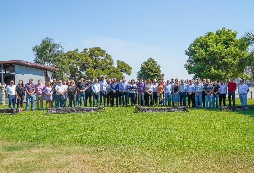 El Foro de Autoridades Locales del PS reclamó al gobierno provincial “más diálogo y trabajo conjunto” El Foro de Autoridades Locales del PS reclamó al gobierno provincial “más diálogo y trabajo conjunto”