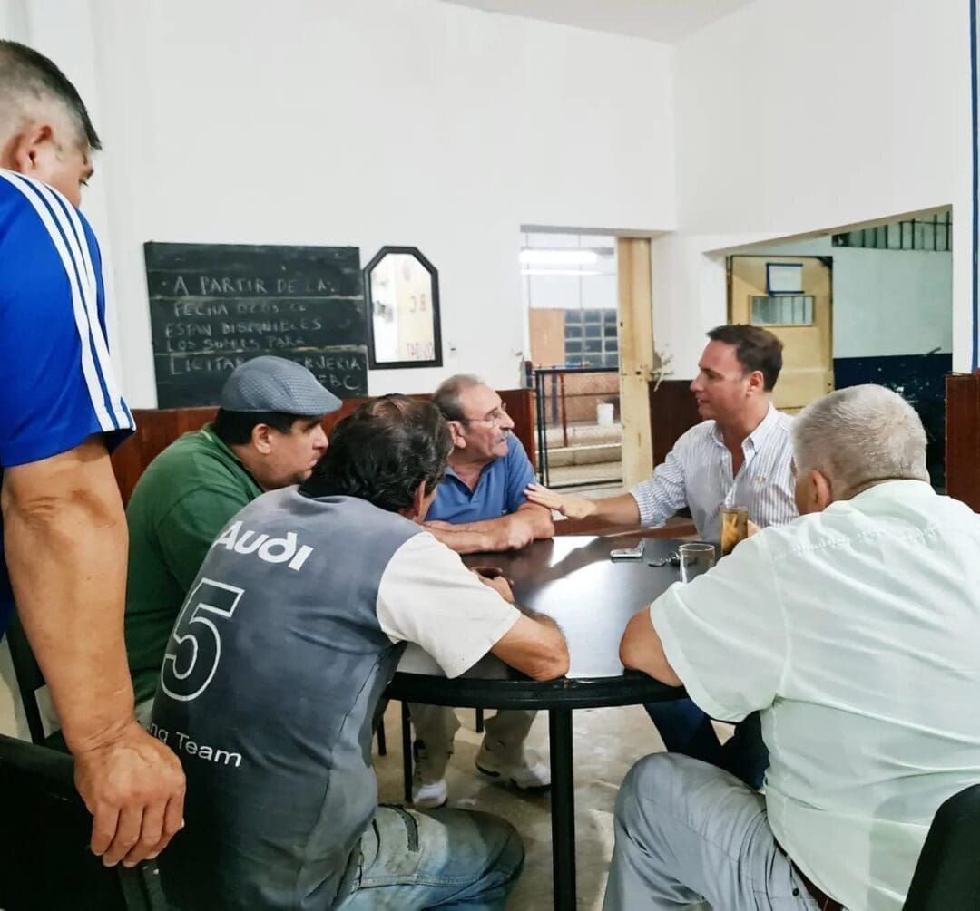 Venado Tuerto: El senador Enrico impulsa proyectos para los clubes El Empalme y el Fortín