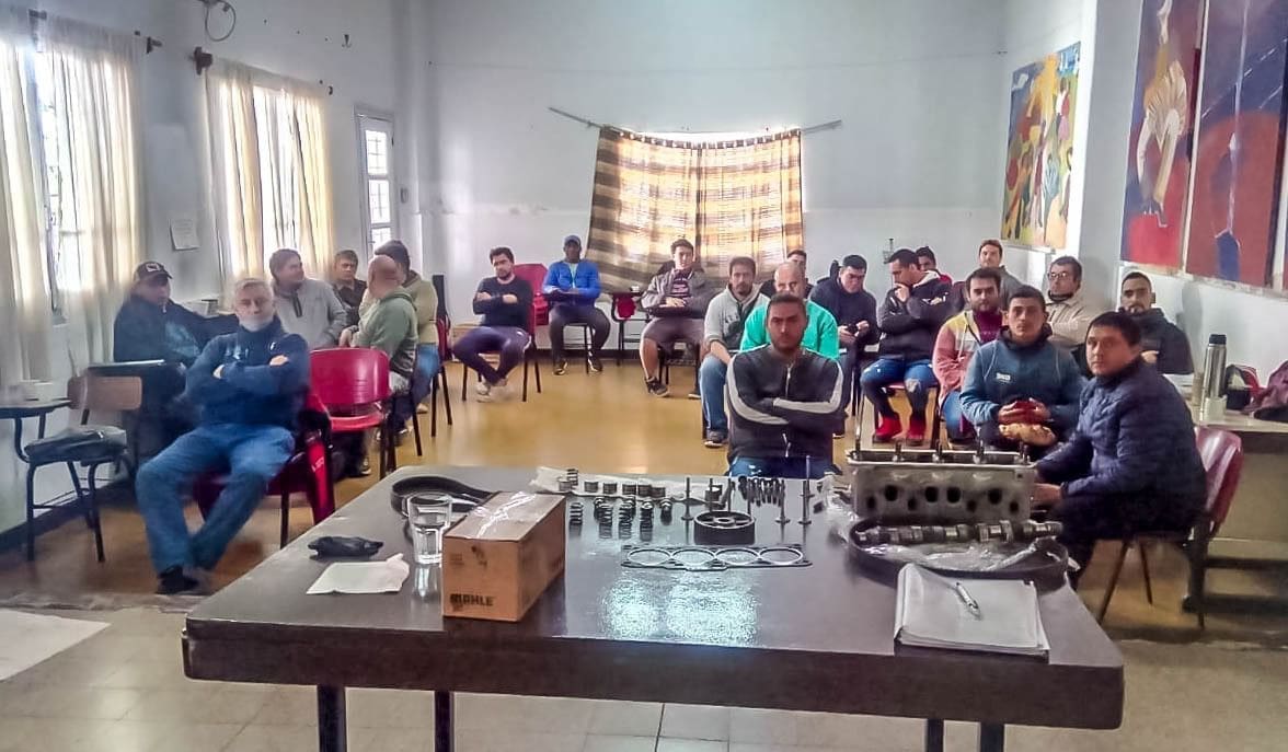 Comenzaron las clases prácticas del Curso de Mecánica de motores impulsado por el senador Enrico y FAATRA
