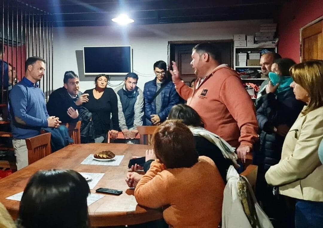 El senador Lisandro Enrico visitó Wheelwright en una recorrida por instituciones y barrios de la localidad El senador Lisandro Enrico visitó Wheelwright en una recorrida por instituciones y barrios de la localidad