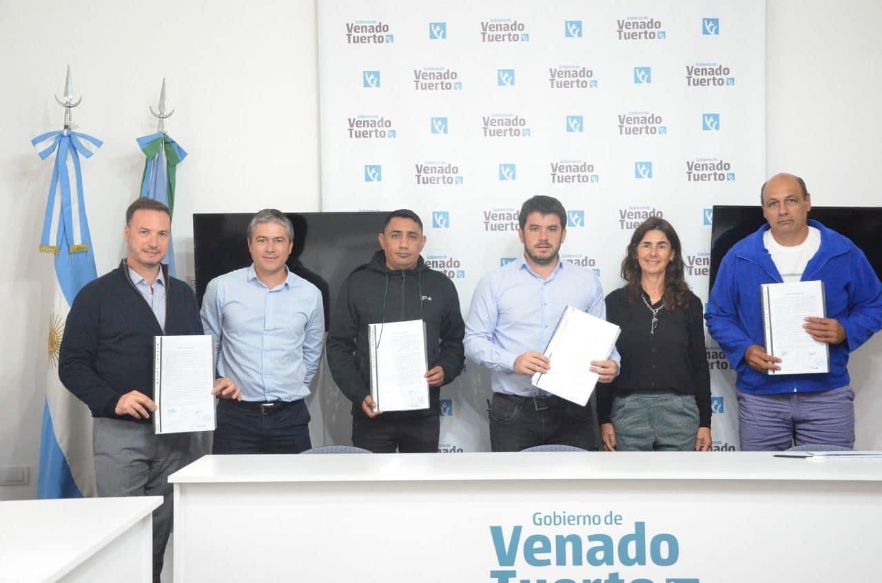 Tras firmar un convenio en Venado Tuerto, los boxeadores de la región podrán acceder a estudios médicos en la ciudad Tras firmar un convenio en Venado Tuerto, los boxeadores de la región podrán acceder a estudios médicos en la ciudad