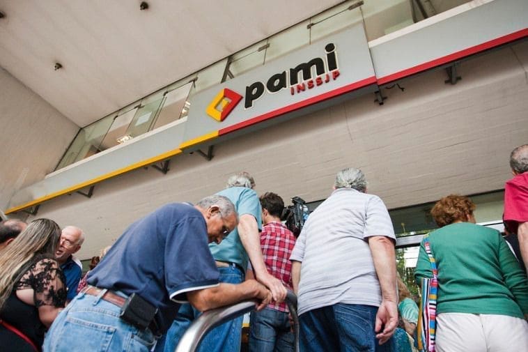 Reclamo del senador Enrico para que el PAMI pague los millones que le debe a los hospitales