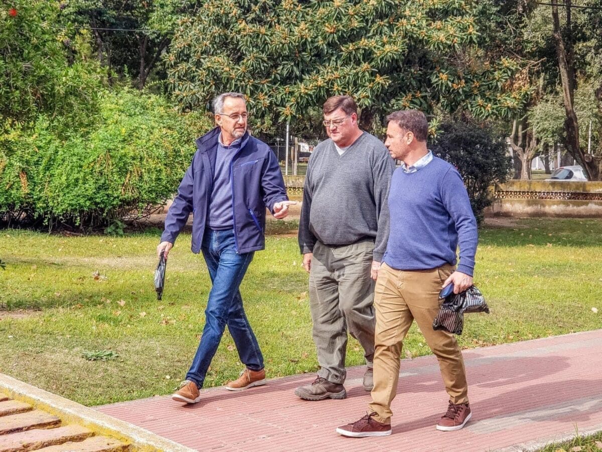 El senador Enrico visitó Sancti Spíritu en una amplia recorrida por instituciones del pueblo