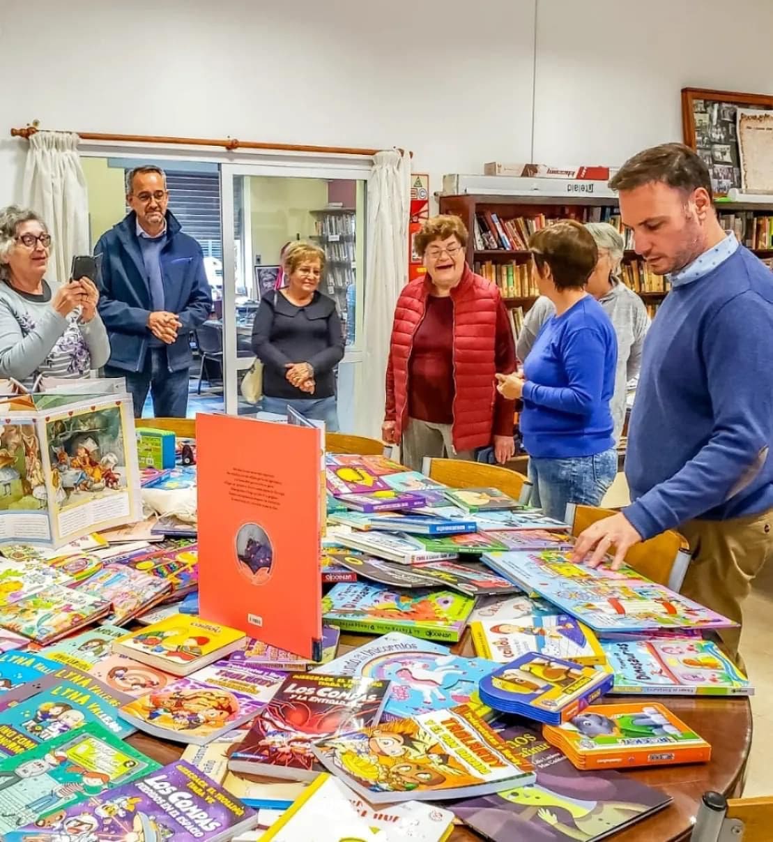 El senador Enrico visitó Sancti Spíritu en una amplia recorrida por instituciones del pueblo El senador Enrico visitó Sancti Spíritu en una amplia recorrida por instituciones del pueblo