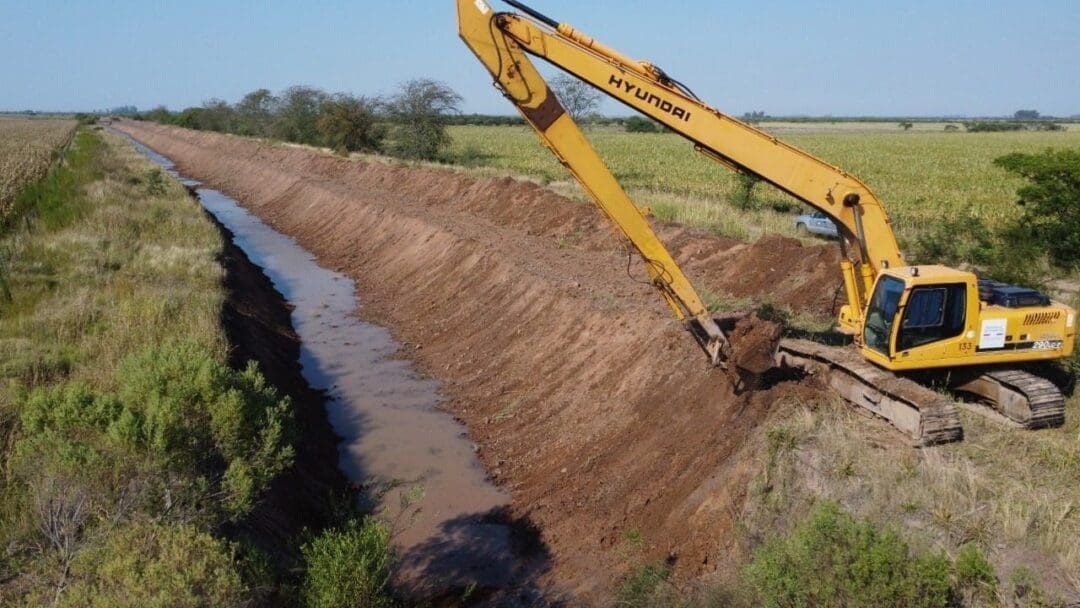 La provincia ejecuta más de 20 obras hídricas con una inversión superior a los $10.000 millones  