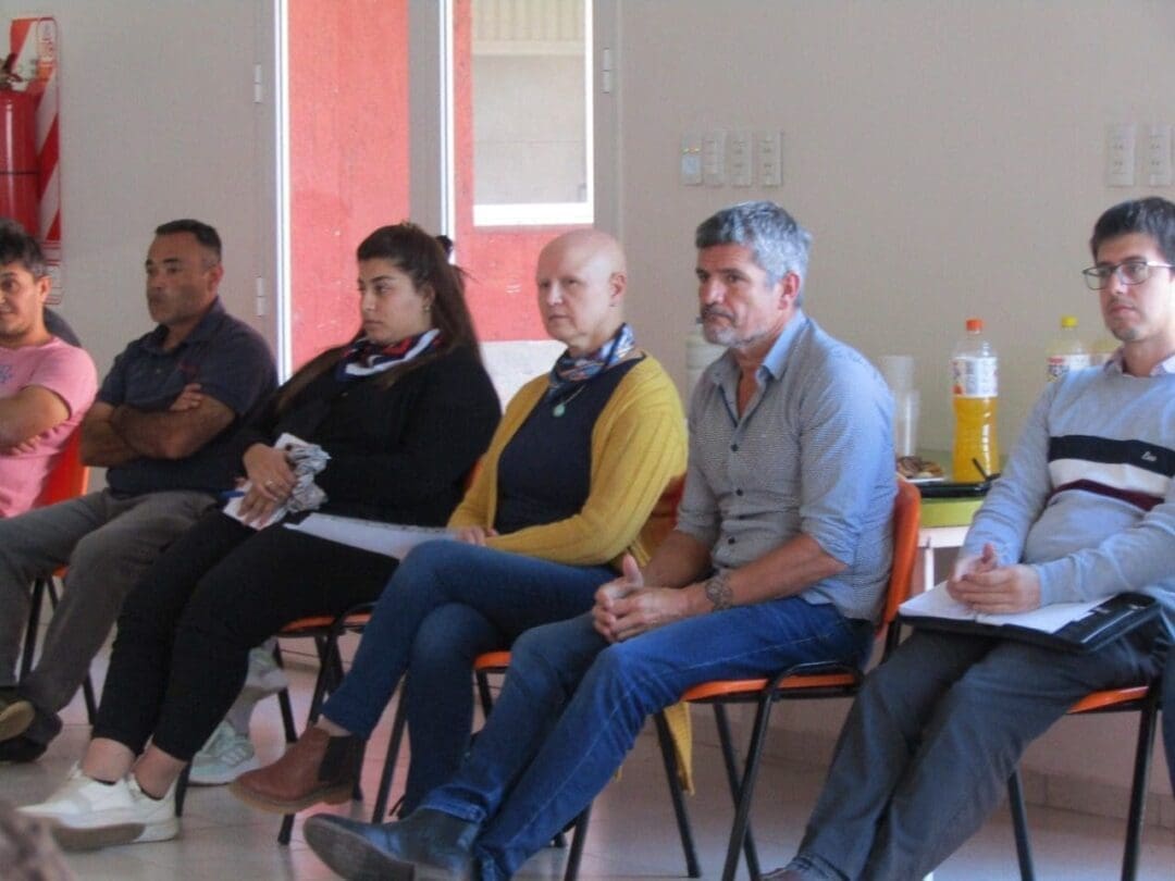 La comuna de María Teresa se reunió con comerciantes