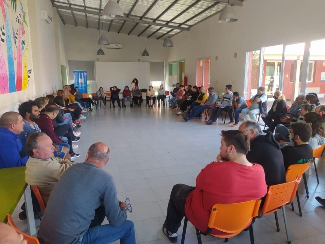 La comuna de María Teresa se reunió con comerciantes La comuna de María Teresa se reunió con comerciantes
