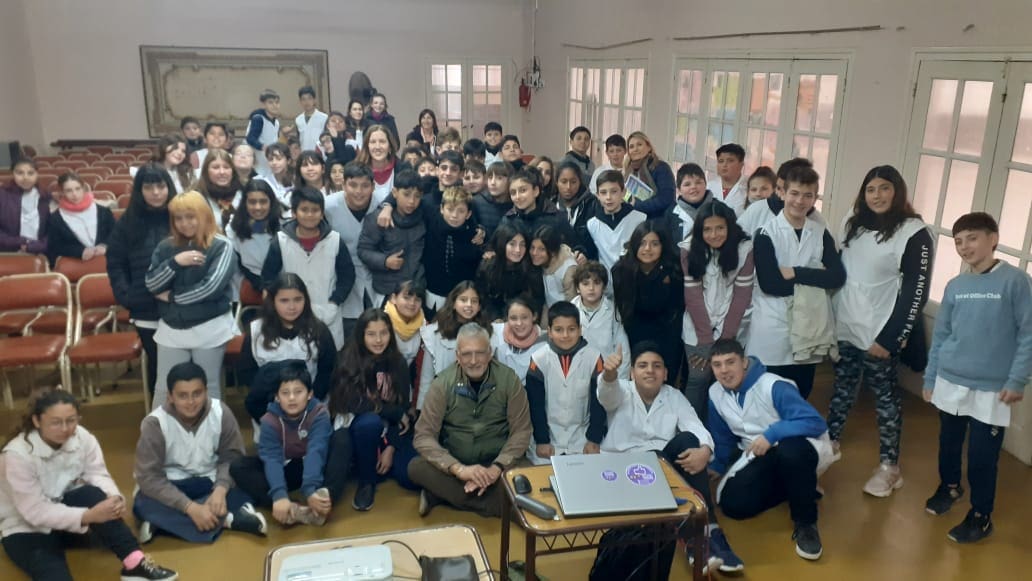 Impulsado por la diputada Silvia Ciancio y la comuna, en Elortondo trabajan en el abordaje del grooming y el bullying Impulsado por la diputada Silvia Ciancio y la comuna, en Elortondo trabajan en el abordaje del grooming y el bullying