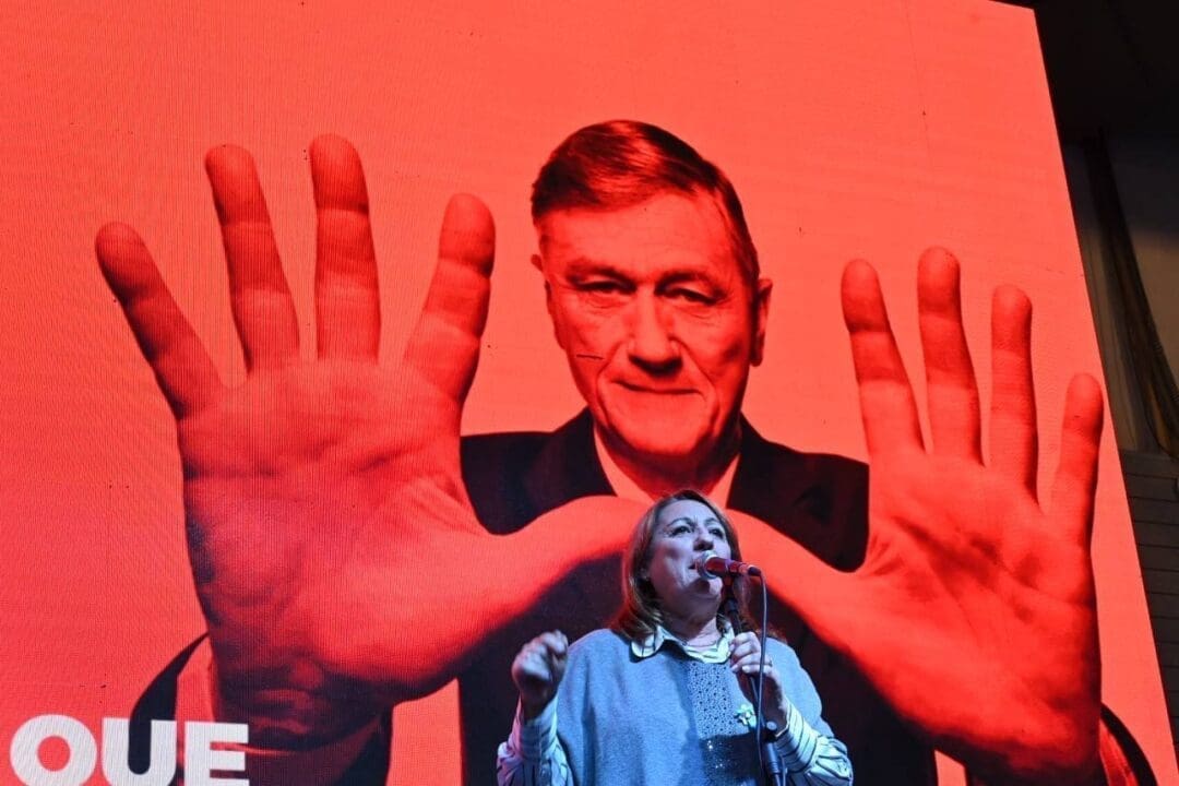 El Socialismo dió un fuerte mensaje de unidad y vocación de futuro en un multitudinario locro en Rosario El Socialismo dió un fuerte mensaje de unidad y vocación de futuro en un multitudinario locro en Rosario