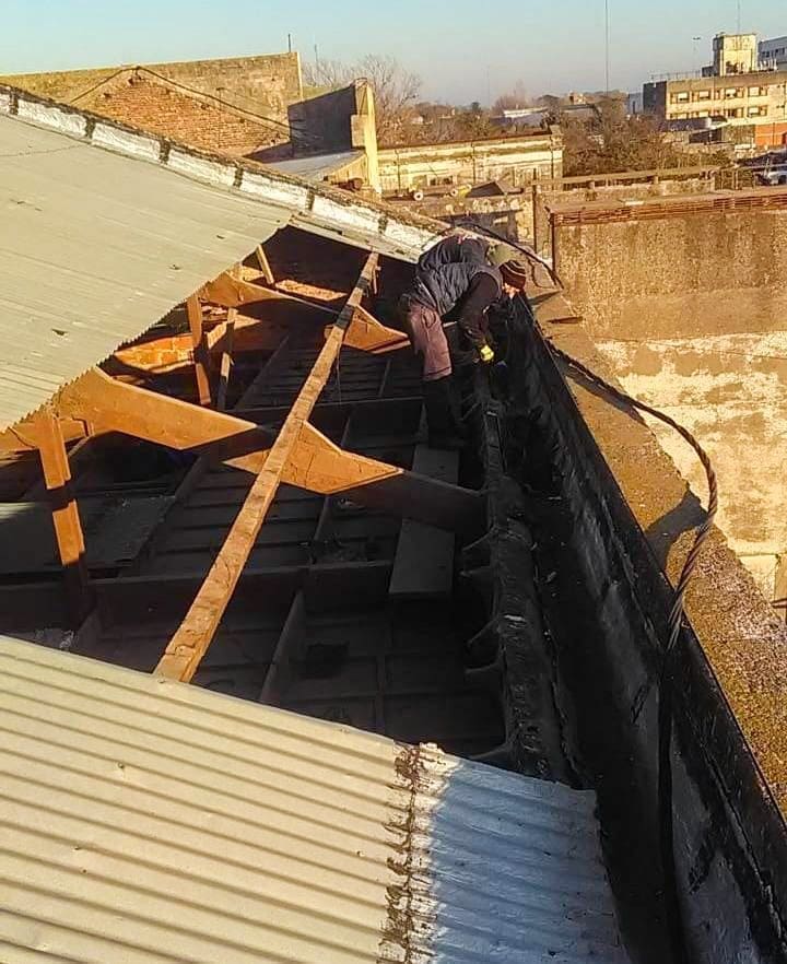 Rufino: El senador Enrico acompaña las obras edilicias en la Socidad Italiana Rufino: El senador Enrico acompaña las obras edilicias en la Socidad Italiana