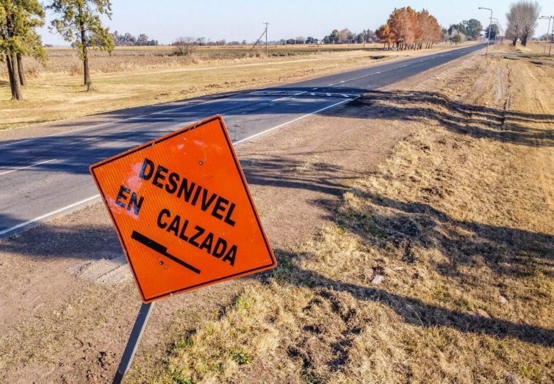 Ruta 90: El senador Enrico vuelve a reclamar al gobierno provincial la terminación de una obra hecha a medias Ruta 90: El senador Enrico vuelve a reclamar al gobierno provincial la terminación de una obra hecha a medias