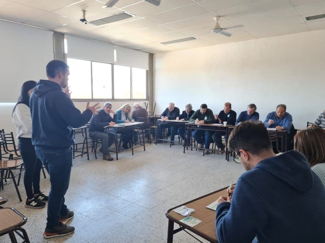 Venado Tuerto: Cientos de vecinos participaron de los talleres del Plan Estratégico Venado Tuerto: Cientos de vecinos participaron de los talleres del Plan Estratégico