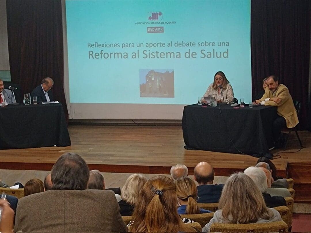 Se debate la reforma del sistema de salud argentino con el aporte de la diputada Silvia Ciancio