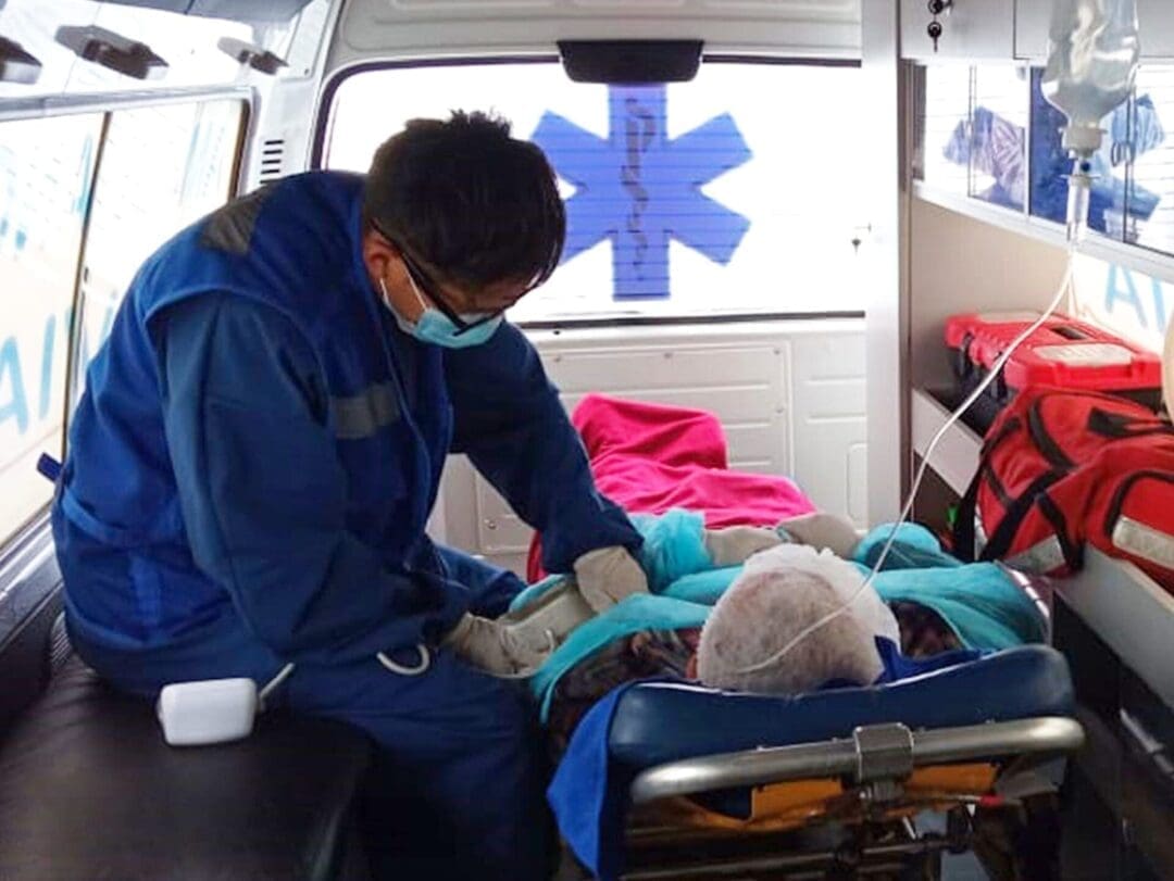 El senador Enrico propone al gobierno provincial la compra de ambulancias para la región El senador Enrico propone al gobierno provincial la compra de ambulancias para la región