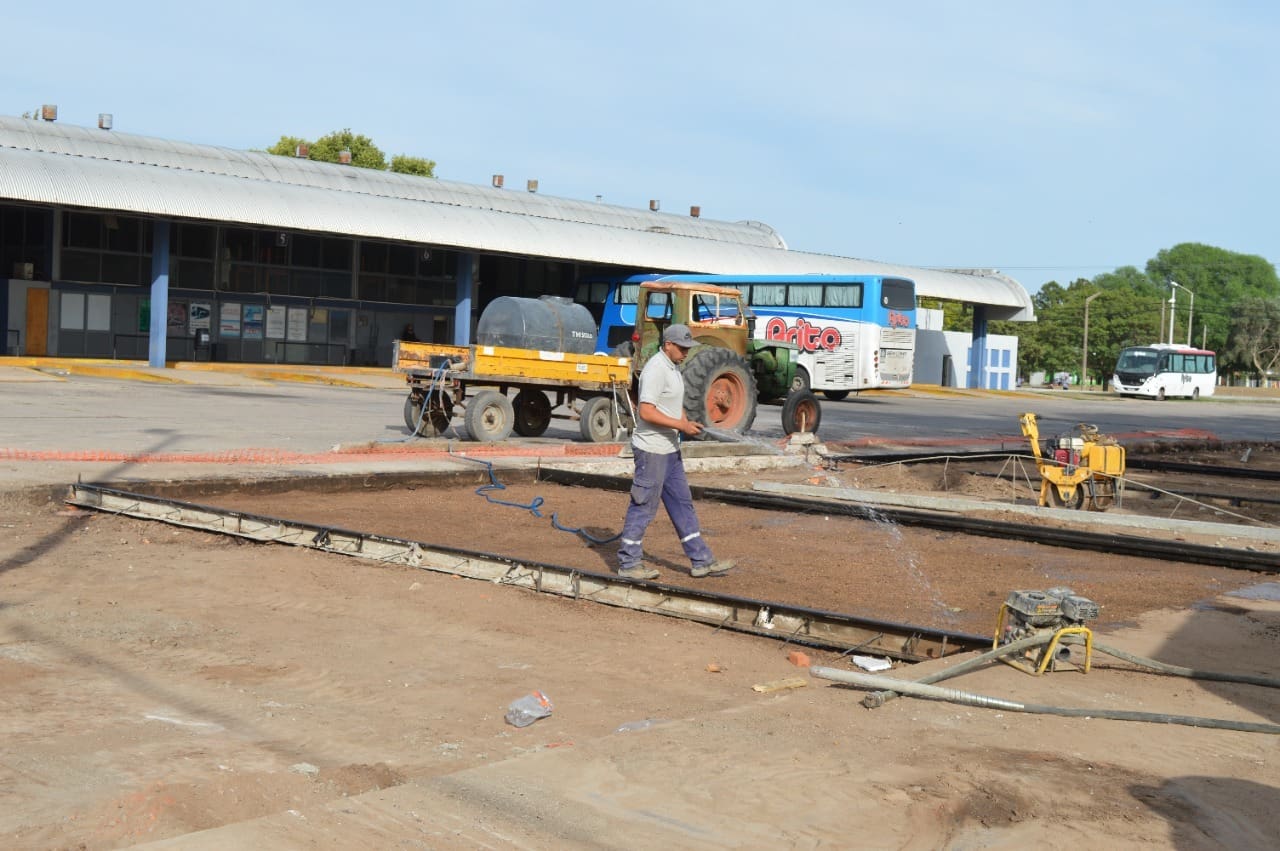 Venado Tuerto: Ejecución de bacheo y mantenimiento en calles céntricas