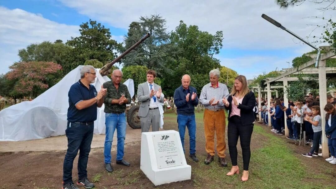 Teodelina: A 41 años de Malvinas, Orciani estuvo presente en el homenaje a los excombatientes Teodelina: A 41 años de Malvinas, Orciani estuvo presente en el homenaje a los excombatientes