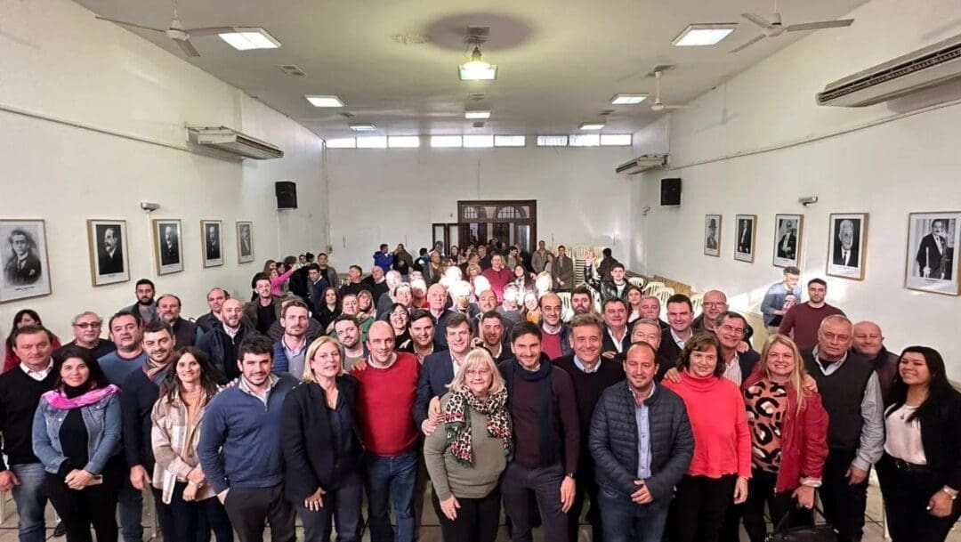 Orciani fue parte del encuentro del Foro de Intendentes y Presidentes Comunales de la UCR Orciani fue parte del encuentro del Foro de Intendentes y Presidentes Comunales de la UCR