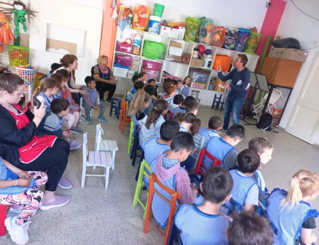 Santa Isabel: Compromiso con la Educación y el Medio Ambiente Santa Isabel: Compromiso con la Educación y el Medio Ambiente