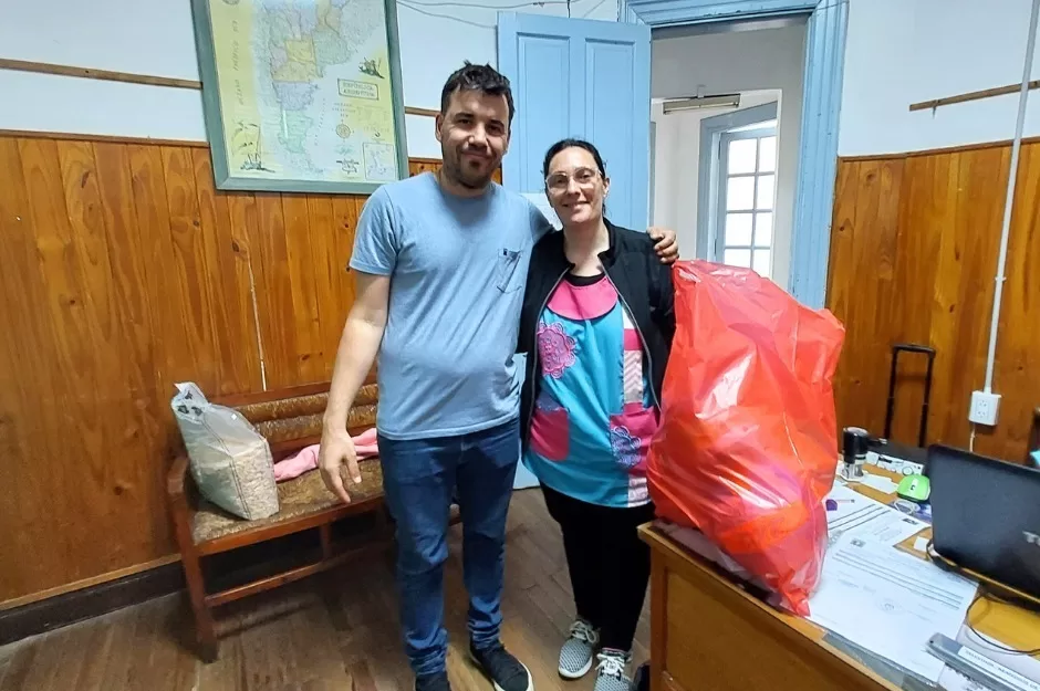 Santa Isabel: Se entregaron el FAE y elementos deportivos Santa Isabel: Se entregaron el FAE y elementos deportivos