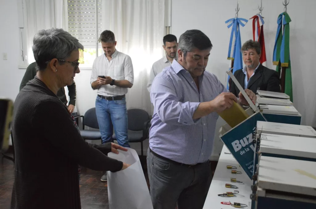 Venado Tuerto: Se recolectaron 42 sobres con posibles denuncias en los Buzones de la Vida Venado Tuerto: Se recolectaron 42 sobres con posibles denuncias en los Buzones de la Vida