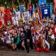 Colectividades poblaron la peatonal Córdoba de ritmo y color con su tradicional desfile